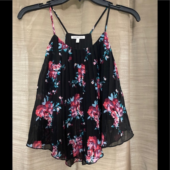 Charlotte Russe Tops - Charlotte Russe Flowy Tank Small